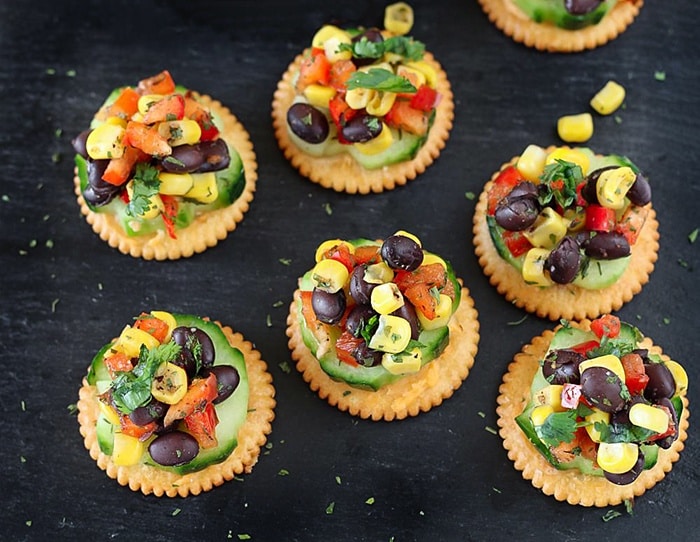 crackers topped with salsa
