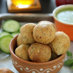 Falahari Paneer Makhane Gulgulle