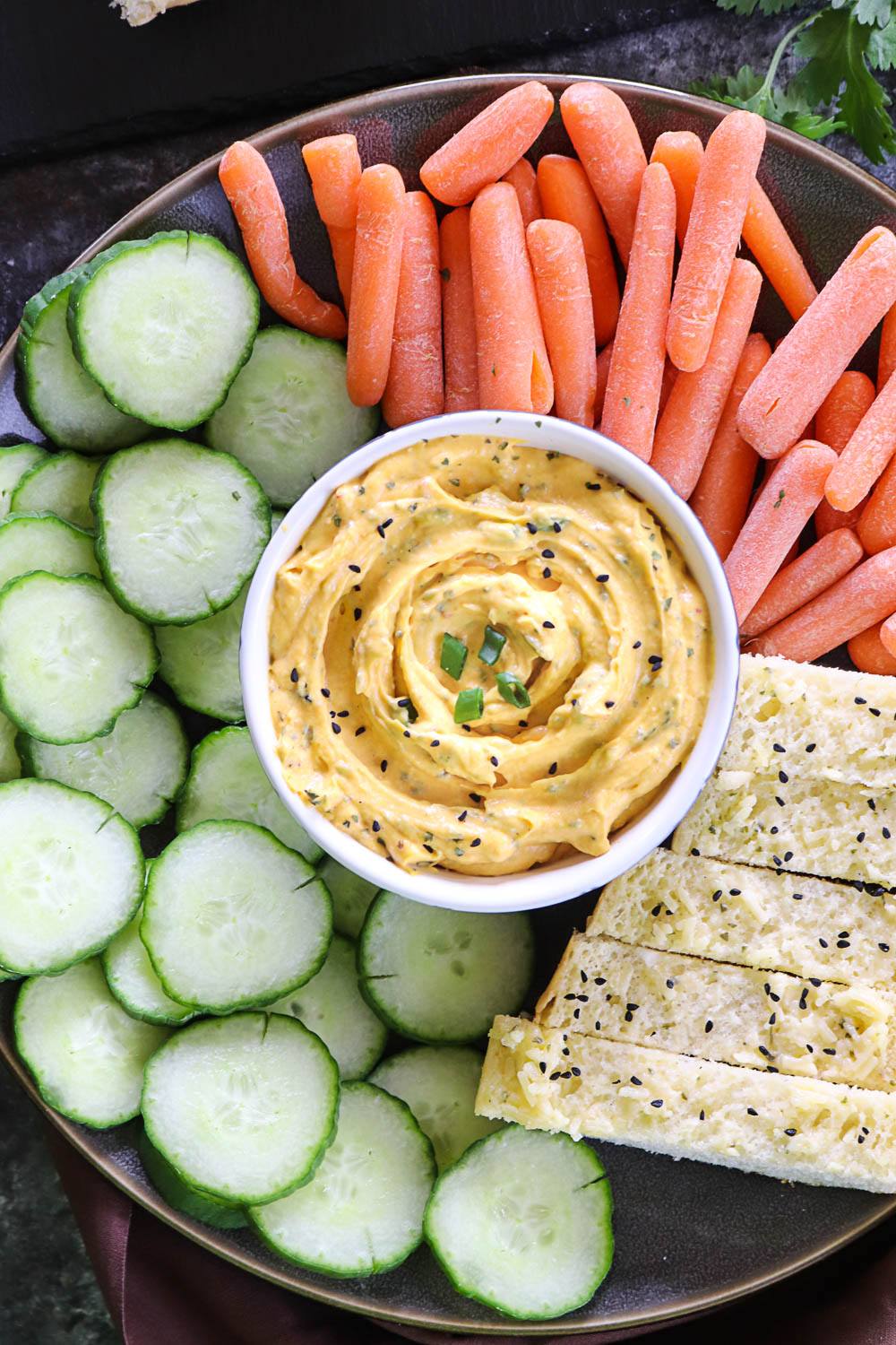 Homemade Pumpkin Ranch - Ruchiskitchen