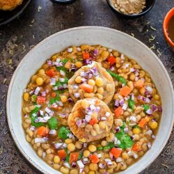 Ragda pattice on a plate